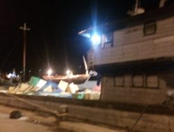 KM Surya Indah II Di Tangkap Kapal Patroli Bea Cukai