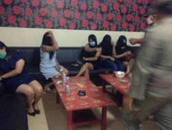 Tim Patroli Gabungan Sita Alat Musik Karoke Tario Indah 2 Milik Adang