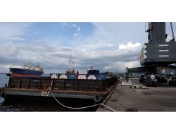 Pelindo 1 Dumai Ekspor 19 Box ISO Tank ke Port Klang Malaysia