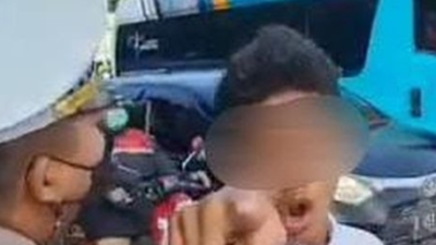 Video Anak SMP Bentak Polisi Viral di Medsos