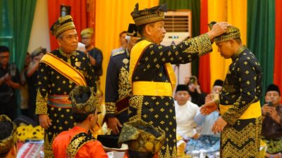 Gubri Abdul Wahid Resmi Sandang Gelar Datuk Seri Setia Amanah dari LAM Riau