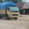 Aksi Pencurian Di Duga  Pupuk Dari Truck  Sebelum Pintu Tol Dumai