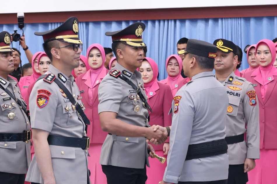 Kapolda Riau Pimpin Sertijab, AKBP Fatikh Dedy Setyawan Resmi Jabat Kapolres Dumai